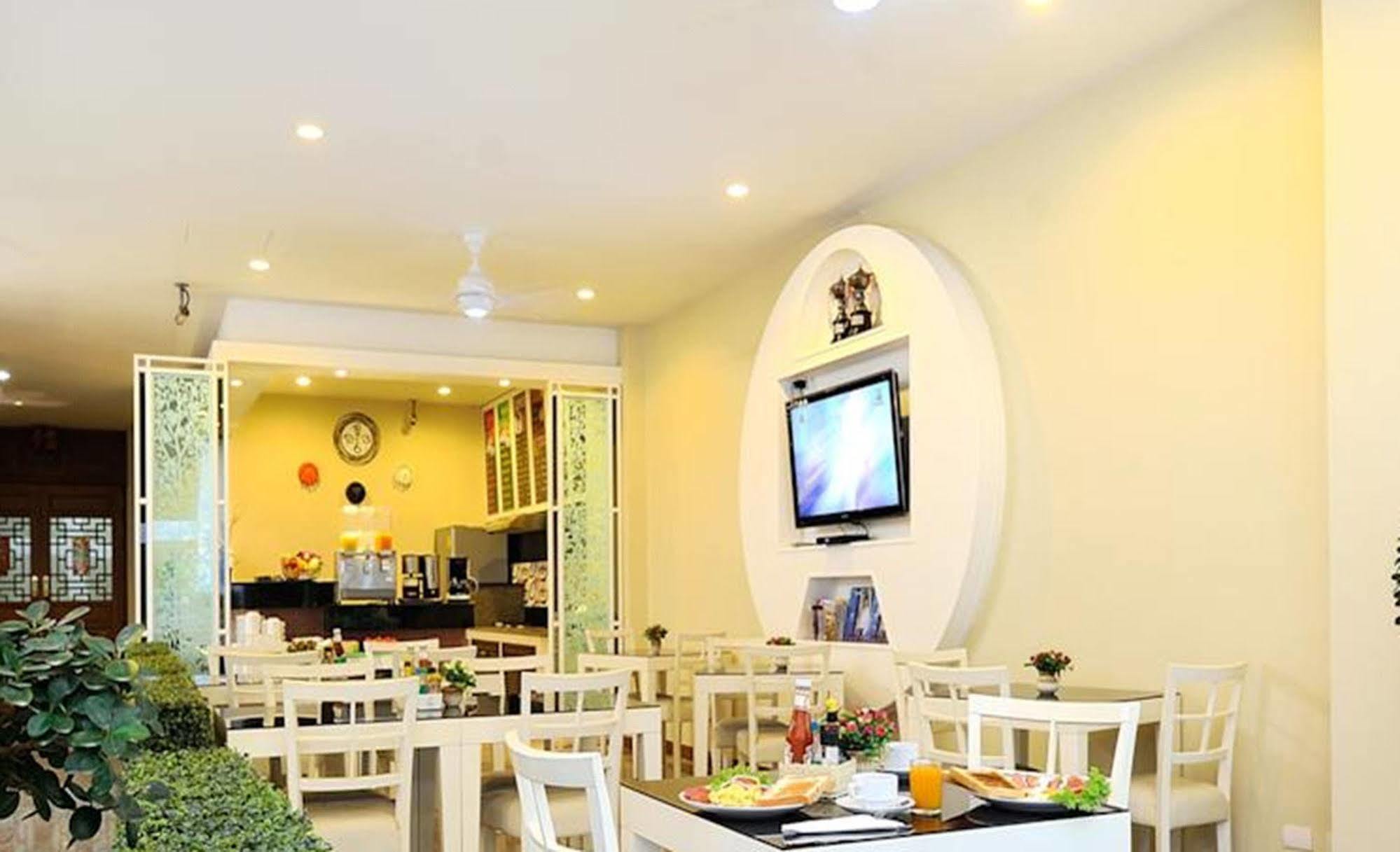 Pimrada Hotel Patong Exterior foto